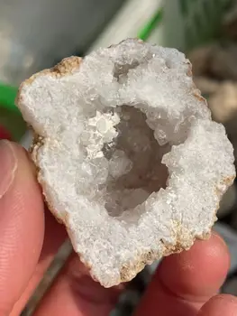 40-60mmmm Naravnih agate jama mineralnih vzorcev, ki vsebujejo čisto crystal grozdov, zelo lepa mala kamni